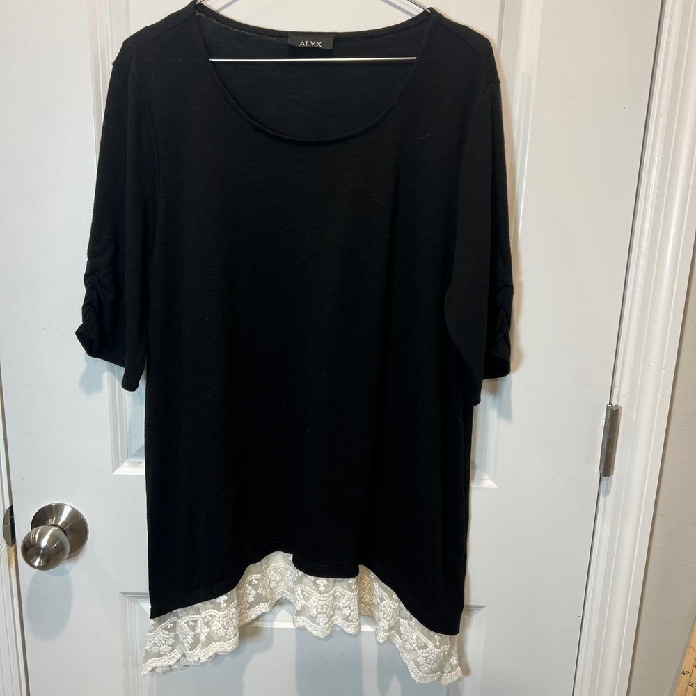 ALYX Women Tunic Top Lace Trim Sharkbite Hem Black 44 Chest
